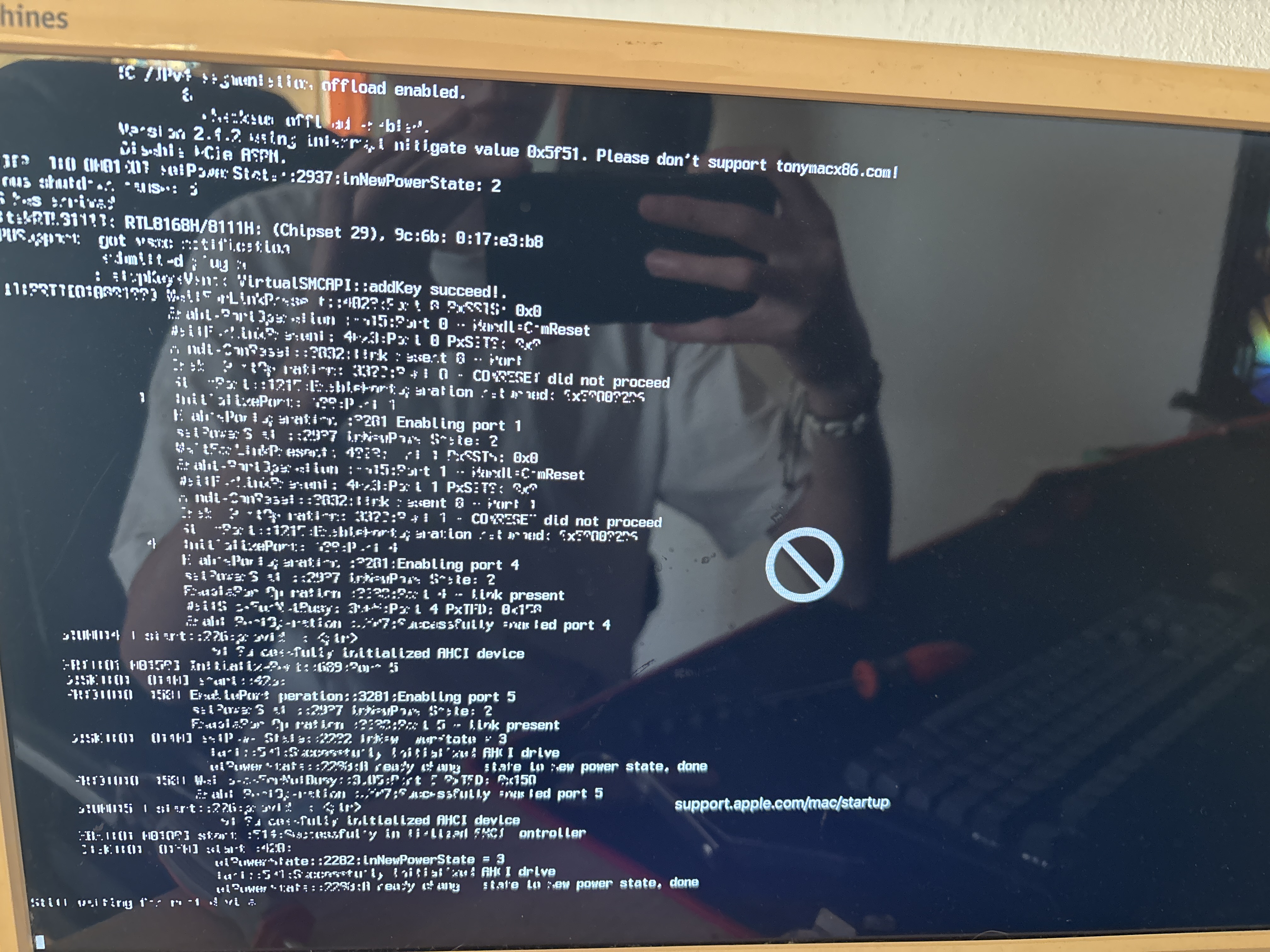 A tutaj piękny artefakt z którego proszą o kontakt z apple